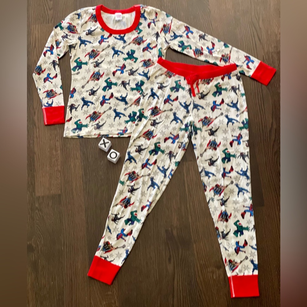 Hanna Andersson Women’s Marvel Avengers Holiday Family Matching PJs- Long Johns